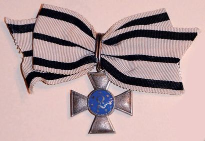 null *Ordre de Louise (1814) Croix du 2ème modèle (après 1865), 2ème classe, «1865»...