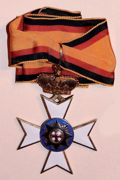 null *Croix du Mérite (1896) Croix de 1ère classe (la plus élevée) avec couronne,...