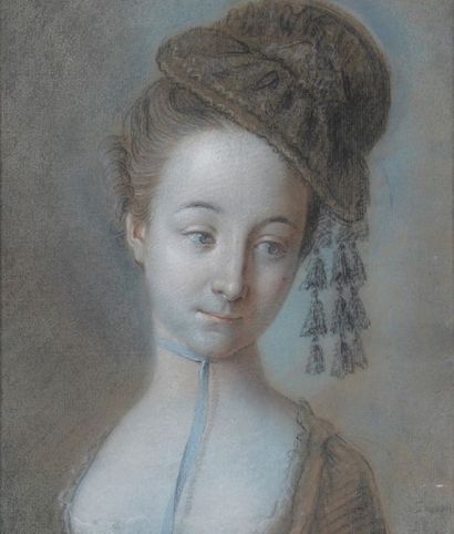 Ecole Francaise vers 1780 Jeune femme au chapeau
Pastel, signé en bas à droite (illisible).
Haut....