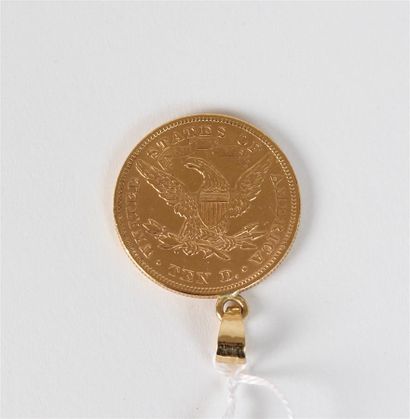 null Pendentif or composé d'une une pièce en or de 10 dollars (1880)