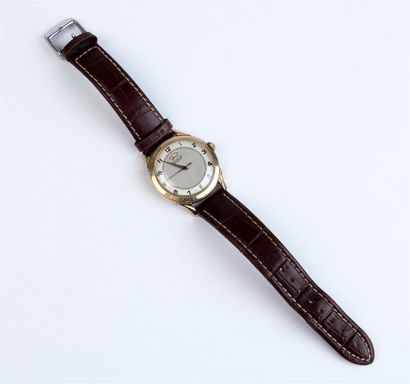 null LECOULTRE Powermatic, vers 1950
Montre bracelet homme plaqué or (10k), cadran...