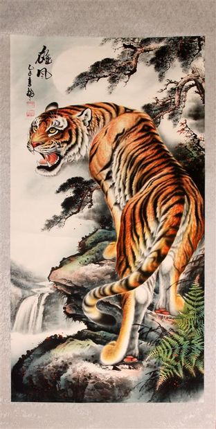 null PEINTURE en rouleau représentant un tigre rugissant sur fond de cascade.
Encre...