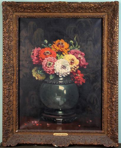 null Paul BELLANGER-ADHÉMAR (1868-1948)
Bouquet de pivoines dans un vase en porcelaine...