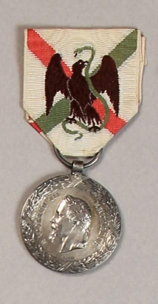null Médaille Commémorative de l'Expédition (1862-1863) signée Barre, 30 mm, fabrication...