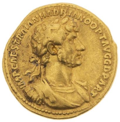 null HADRIEN (117-138)
Auréus (117). Rome. 7,27 g. Buste lauré d'Hadrien à droite,...