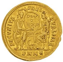 null JOVIEN (363-364) 
Solidus. Nicomédie. 4,46 g. Son buste diadémé, drapé et cuirassé...