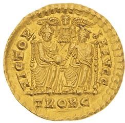 null VALENS (364-378) 
Solidus (373-375). Trêves. 4,49 g. Son buste diadémé et drapé...