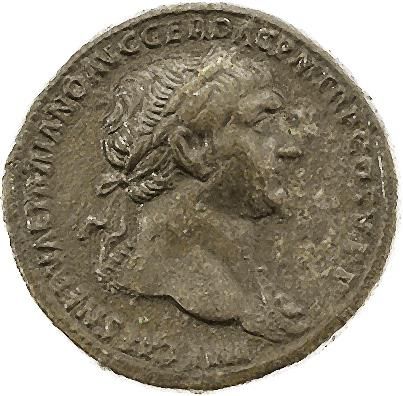 null TRAJAN (98-117) 
Sesterce. Rome (103-111). Sa tête laurée à droite. R/ Dace...