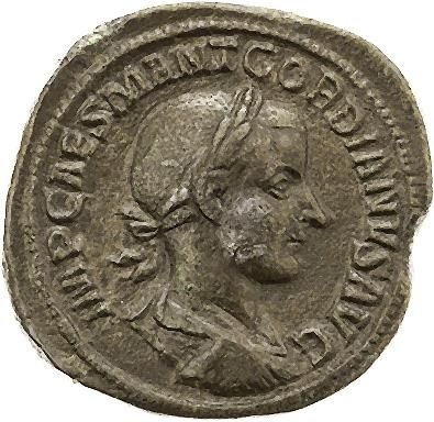 null GORDIEN III (238-244) 
Sesterce. Rome (239). Son buste lauré et drapé à droite....