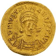 null JUSTINIEN (527-565) 
Solidus. Constantinople. 4,49 g. Son buste armé de face....