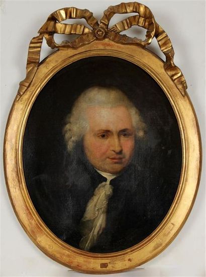 null ÉCOLE ANGLAISE DU XVIIIe SIÈCLE
Portrait d'homme à la veste noire et au jabot...