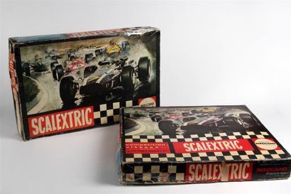SCALEXTRIC - Meccano Deux CIRCUITS automobiles...