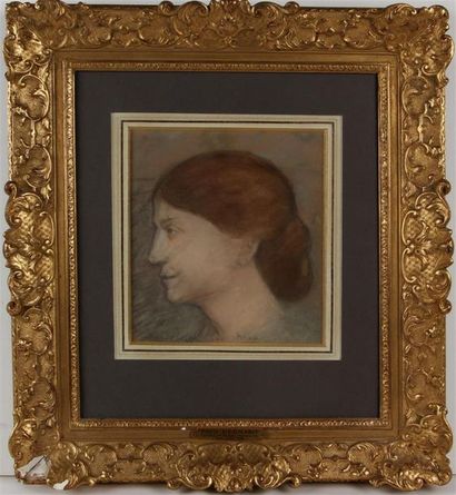 null ÉMILE HENRI BERNARD (1868-1941)
Portrait de sa soeur Madeleine
Pastel, titré...