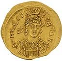 null LEON (457-474) 
Solidus. Constantinople. 4,40 g. Son buste armé et cuirassé...