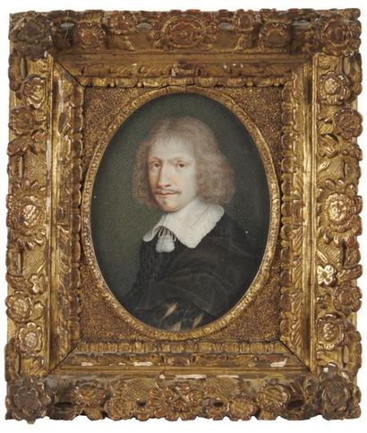 null ÉCOLE FRANÇAISE DE LA FIN DU XVIIe SIÈCLE
Portrait d'homme au col blanc
Miniature...