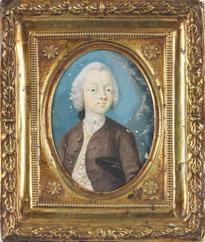 null ÉCOLE DU XVIIIe SIÈCLE
Portrait d'un jeune homme à la veste brune
Miniature...