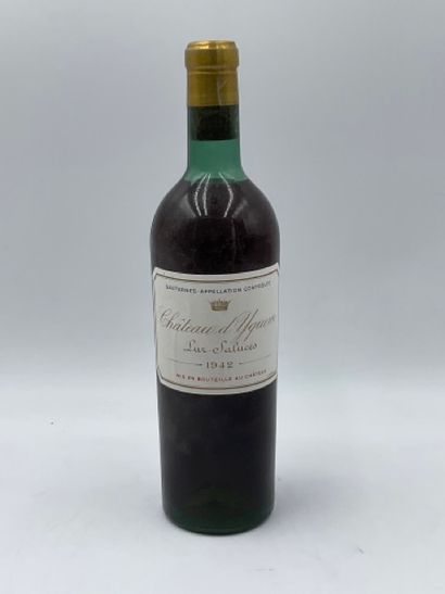 null 1 bouteille CH. D'YQUEM, 1° cru supérieur Sauternes 1942 (niveau légèrement...