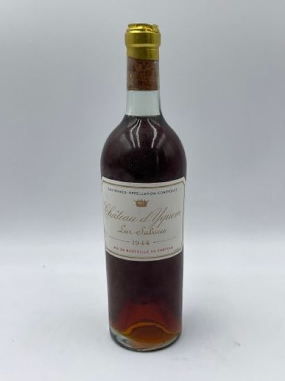 null 1 bouteille CH. D'YQUEM, 1° cru supérieur Sauternes 1944 (niveau juste, capsule...