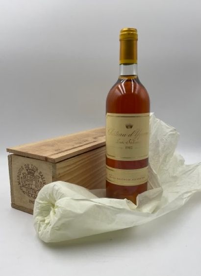null 1 bouteille CH. D'YQUEM, 1° cru supérieur Sauternes 1982 (caisse bois)