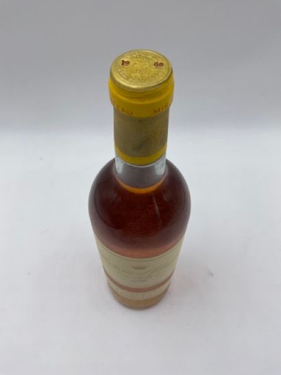null 1 bouteille CH. D'YQUEM, 1° cru supérieur Sauternes 1980 (niveau juste)