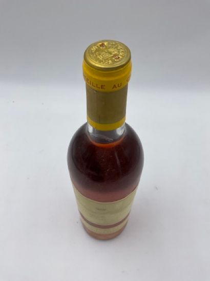 null 1 bouteille CH. D'YQUEM, 1° cru supérieur Sauternes 1983 (niveau juste)