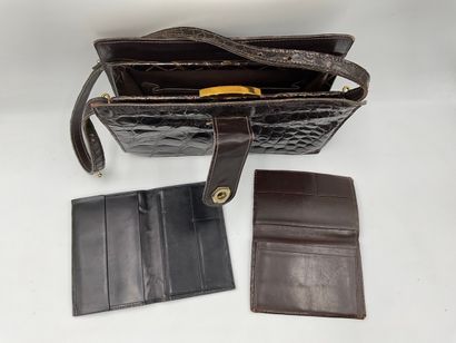 null Lot comprenant un sac à main et 2 porte-monnaie vintage, circa 1950.
