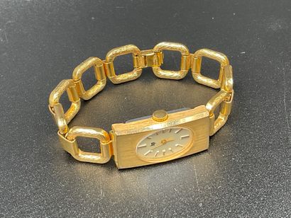 null LIP, Montre de femme vintage, bracelet et boîtier en métal plaqué or, cadran...