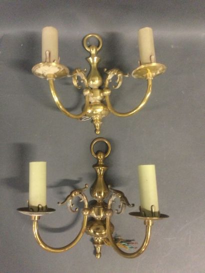 null Pair of bronze sconces with 2 arms of light, 23 cm
