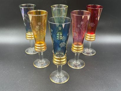 null Service of 6 champagne glasses in colored and gilded glass with engraved decoration...