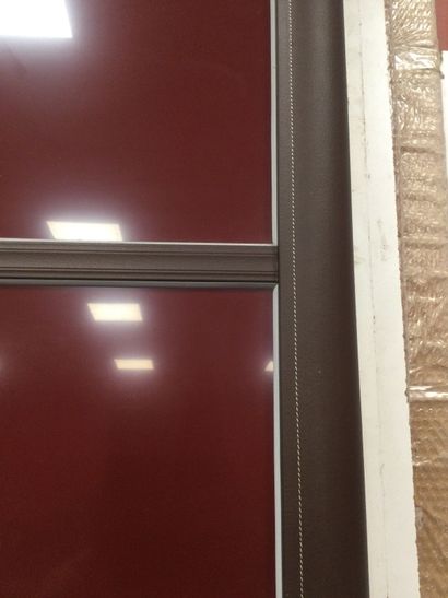 null Large 4-door dressing room with red lacquer and leather (not mounted)