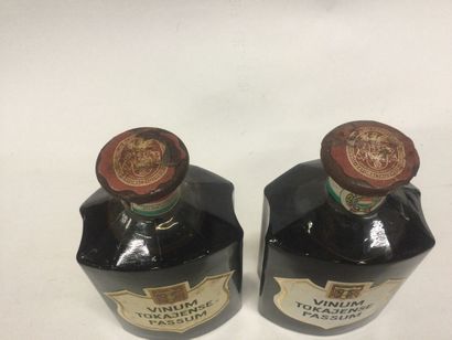 null 2 bouteilles VINUM TOKAJENSE PASSUM Tokajy 5 puttonyos aszu 1968 et 1972