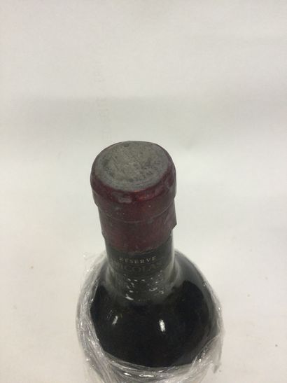 null 1 bouteille Château Cos d'Estournel, 1928 (mis épaule )