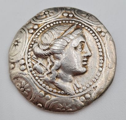 null Monnaie Grecque - MACÉDOINE- AMPHIPOLIS ( c. 150 av. J.C) - Tétradrachme stéphanophore...