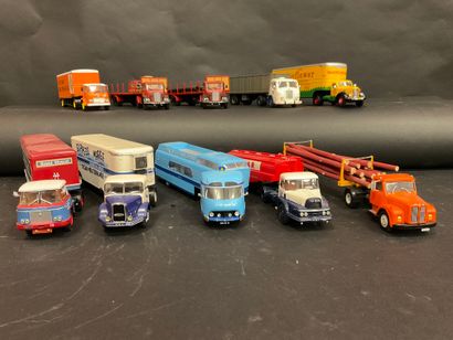 Lot of 10 semi-trailers, scale 1/43.