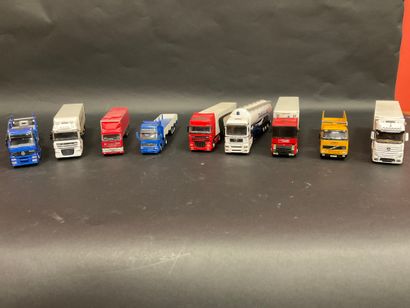 null lot of 9 advertising semi-trailers, scale 1/43, metal and plastic.