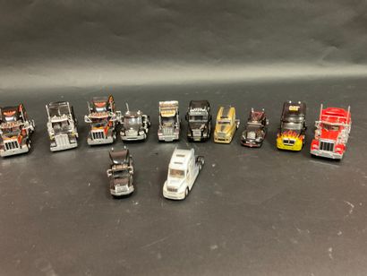 Lot of 12 American plastic trucks of different...