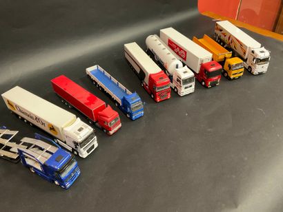 null lot of 9 advertising semi-trailers, scale 1/43, metal and plastic.