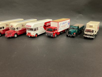 null Lot de 10 camions publicitaires, échelle 1/43ème, métal et plastique;