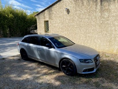 null AUDI A4 AVANT S4 V6, Grise, 1re mise en circulation : 27/06/2008, 212 800 kms....