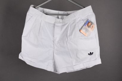 null ADIDAS DONADO WEISS/MARINE tennis shorts, white, size 42