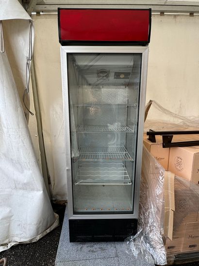 null Réfrigérateur à boissons avec porte vitrée dim : 180 x 60 x 50 cm (Frais judiciaire...
