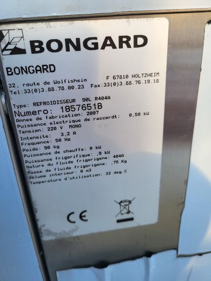 null Refroidisseur d'eau de marque BONARD, modèle R404A, alimentation 220V.