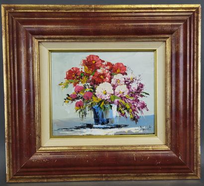 null MALLET (20th century artist), Bouquet de fleurs, HST, SBD, Dim. 22 x 27 cm.