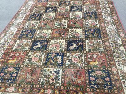 null IRAN, mechanical wool carpet on wool weft with floral and animal decoration,...