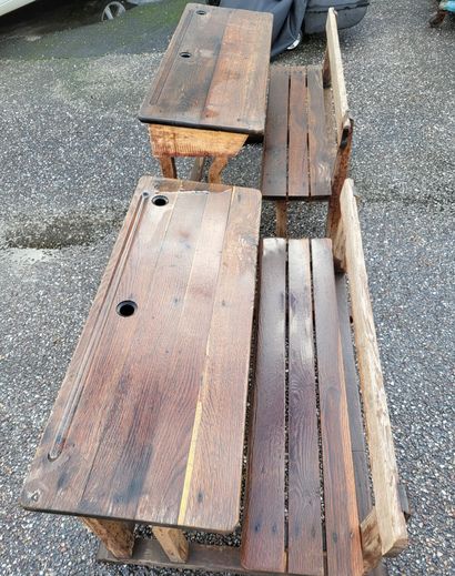 null Set of 2 antique wooden school tables.