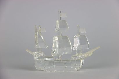 null SWAROVSKY. Crystal subject representing the boat Santa Maria. Size: 10 cm