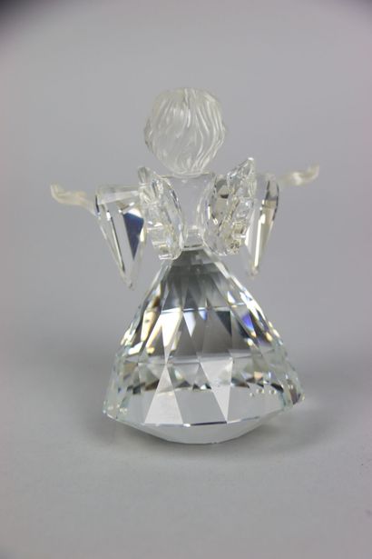 null SWAROVSKY. Crystal subject representing an angel. Height: 10 cm.