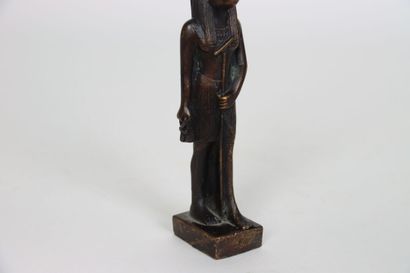 null Subject in bronze, modern edition, representing the God of ancient Egypt ANNUBIS...