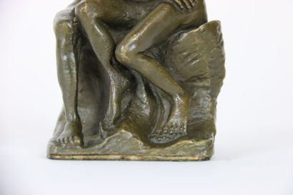 null Subject in bronze, modern edition, representing the Kiss, (after the work of...