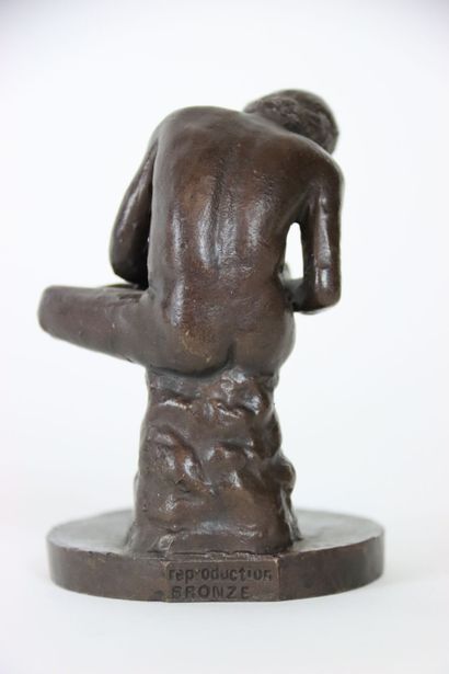 null Bronze subject, modern edition representing The Thorn Shooter H : 10 cm